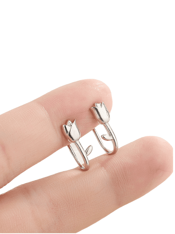 Fashion Tulip Flower Stud Earrings – Simple Silver Jewelry for Women & Girls