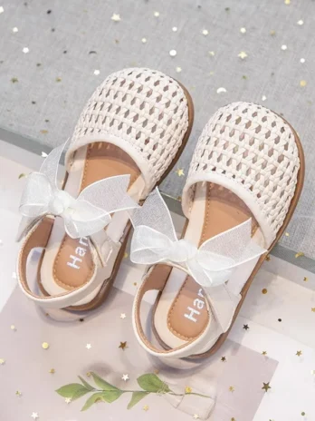 Girls’ Braided Summer Sandals – Closed-Toe Princess Shoes with Soft Sole & Butterfly Design