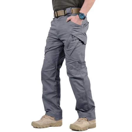 ⁦Men's Classic Cargo Pants⁩ - الصورة ⁦3⁩