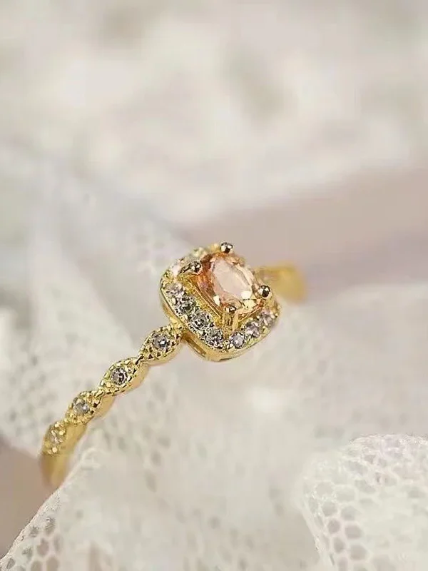 خاتم هويتان الأنيق باللون البرتقالي المرصع بالزركونيا المكعبة للنساء