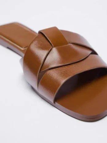 2024 Women’s Fashion Slippers – Elegant Flat Sandals for Casual & Beach Wear