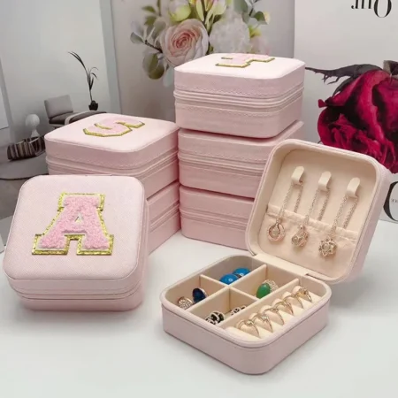 Personalized Mini Jewelry Storage Box – Bridesmaid Travel Case with Initial & Name, Perfect Birthday & Mother’s Day Gift