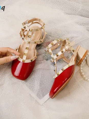 Girls Roman Sandals with Rivet...