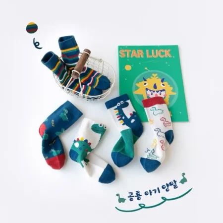 ⁦5 Pairs Kids Dinosaur Cartoon Socks – Autumn Winter Mid-High Baby Socks⁩ - الصورة ⁦4⁩