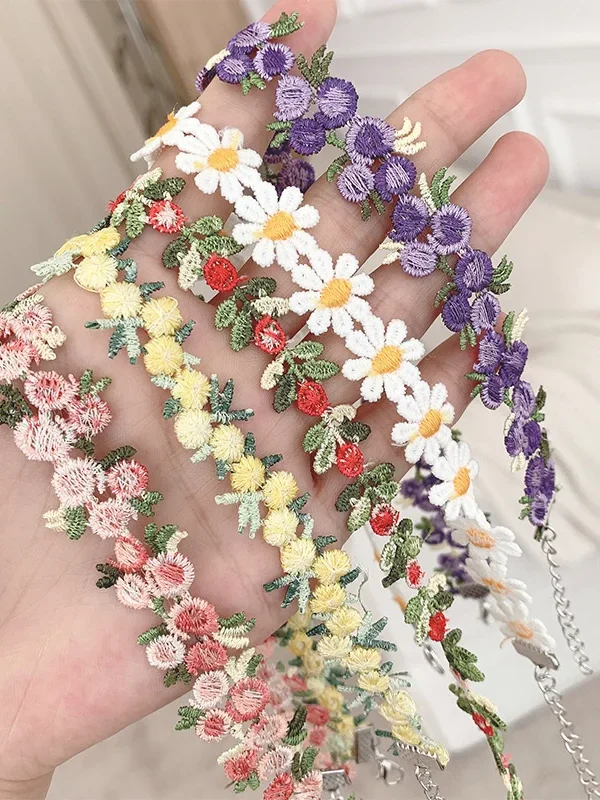 Sweet Flowers Lace Necklace Choker for Women Girls Good Quality Embroidery Fashion Romantic Design Accessory Jewelry