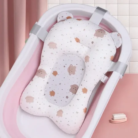 ⁦Baby Bath Tub Cushion – Non-Slip Foldable Newborn Support Mat with Cartoon Design⁩ - الصورة ⁦2⁩
