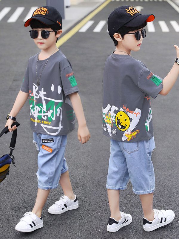 تي شيرت قصير الأكمام بدلة من قطعتين على الطراز الغربي للأولاد، موضة الأولاد الكبار