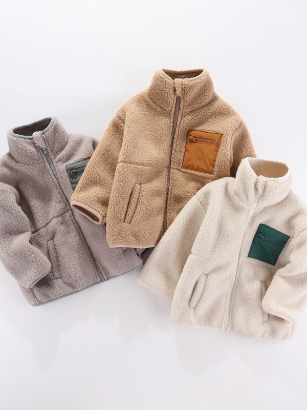 معطف متعدد الألوان بياقة قائمة من صوف الحملان للصبيان