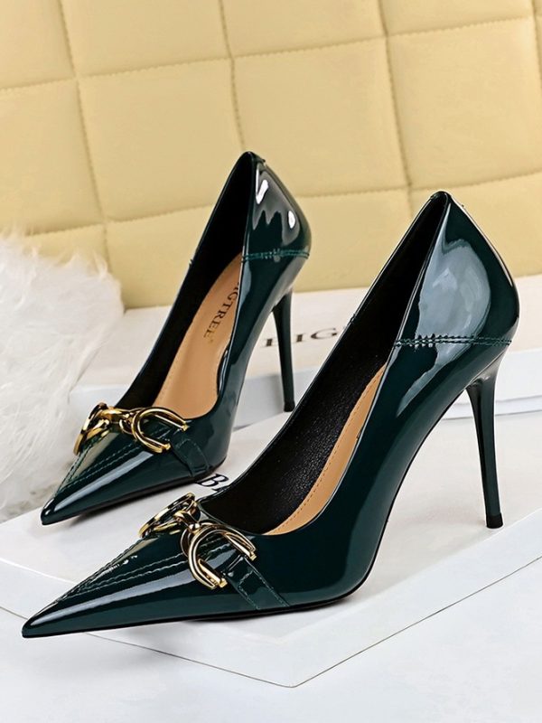 Women Single Shoes With High Metal Belt Buckle