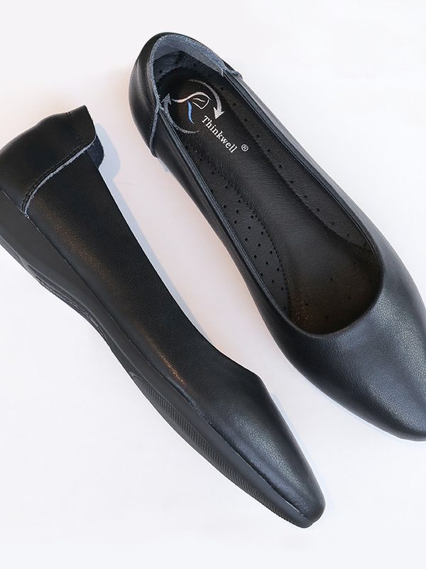 حذاء عمل جلدي نسائي أسود