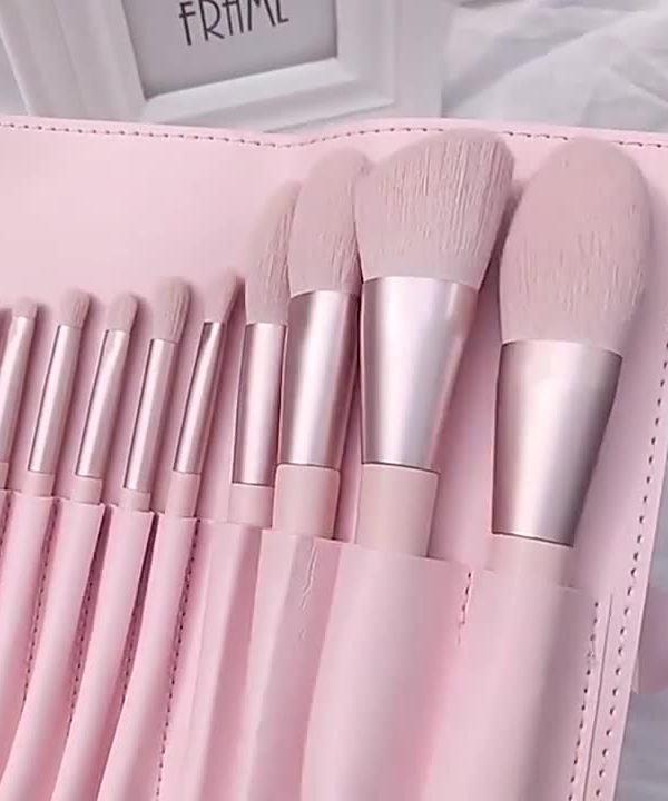 فرشاة ظلال العيون ذات مقبض أزرق فاتح ومقبض ناعم ومقبض ناعم