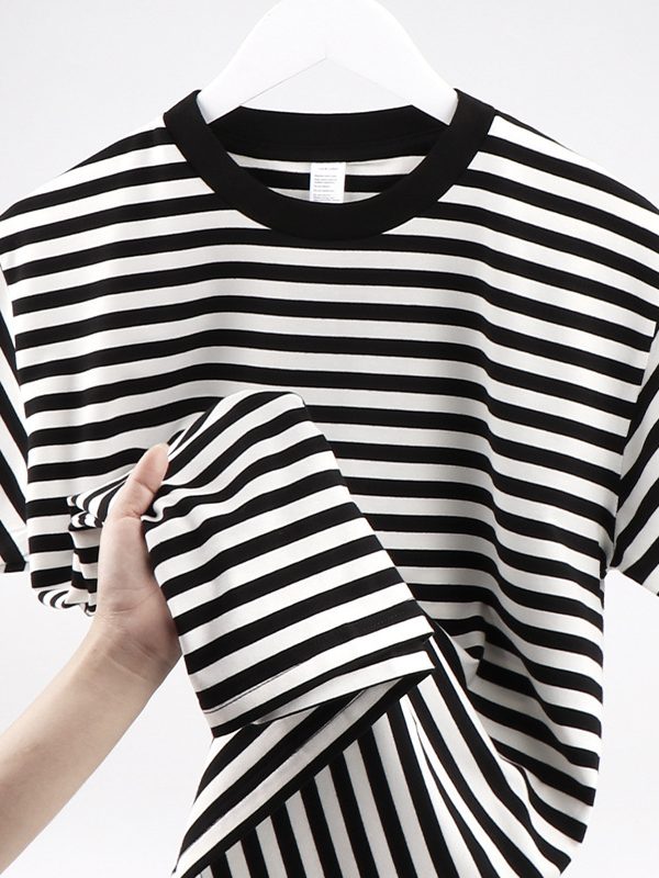 تي شيرت رجالي مخطط بأكمام قصيرة بسيط متعدد الاستخدامات، بلوزة فضفاضة بأكمام نصفية، تنورة مخططة رفيعة باللون الأزرق الداكن