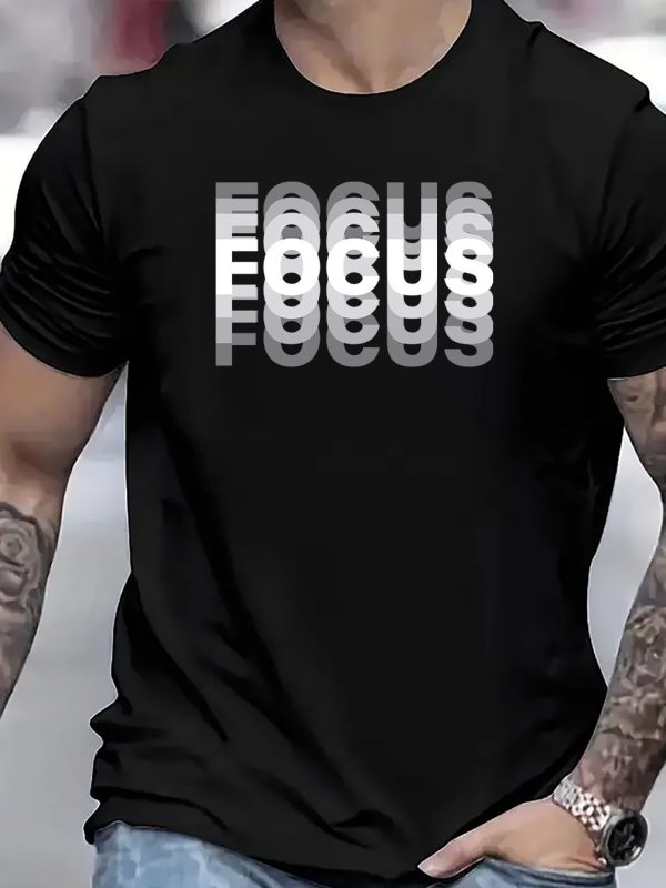 التركيز على القمصان الرجالية المطبوعة، والقمصان الصيفية الكاجوال والمريحة، وقمصان الملابس الرجالية، ومناسبة للأنشطة اليومية