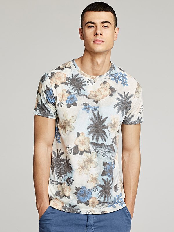 تي شيرت رجالي بأكمام قصيرة ورقبة دائرية