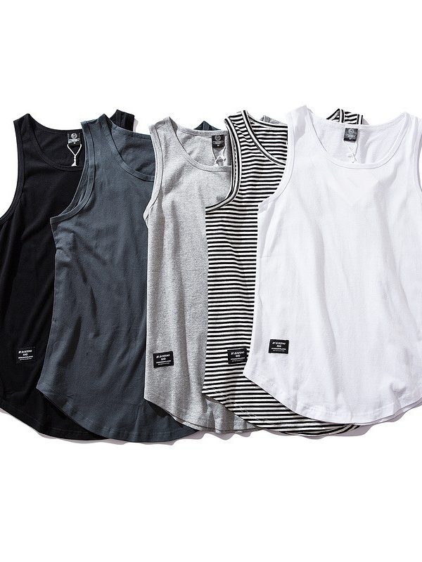 Loose sleeveless T-shirt