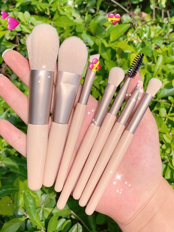 Wooden pole makeup brush