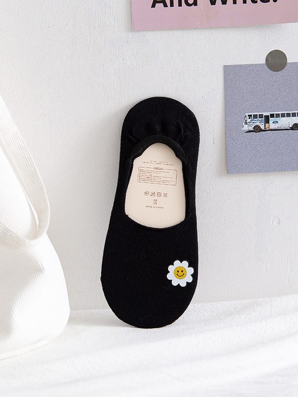 جوارب جديدة قصيرة ذات فتحة ضيقة