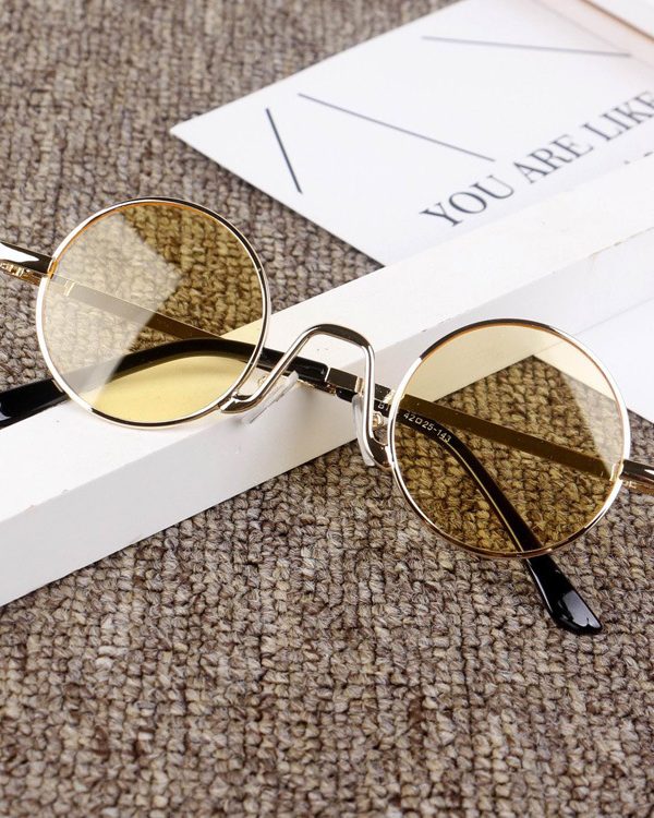 نظارات شمسية ريترو بتصميم شخصية صيفية