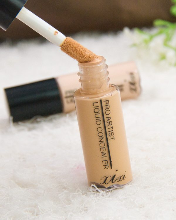 مكياج عض الشفاه - عينة من خافي العيوب Xixi LipEye Primer