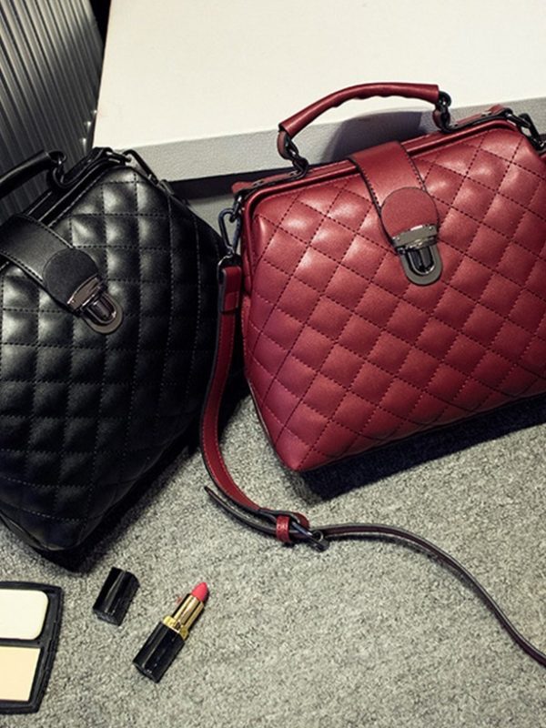 Leather bags 2021 new summer Lingge leather retro Doctor Bag Fashion Shoulder Bag hand