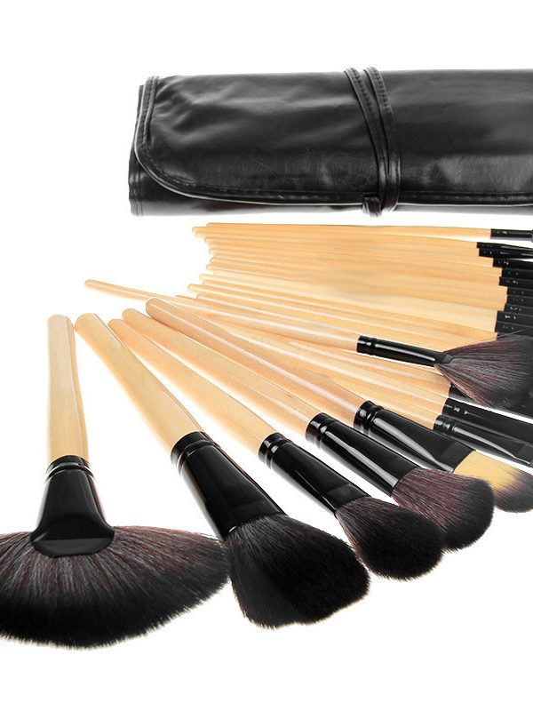 Wooden Handle Makeup Brush Beauty Tool Set