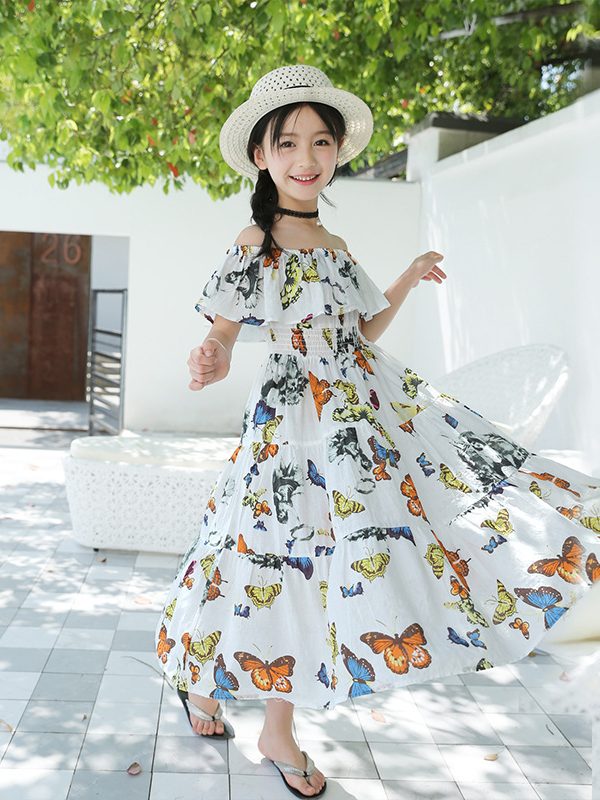 فستان زهري مزين بفراشة على الخصر