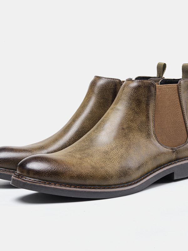 أحذية رجالية جلدية مقاومة للماء للحفاظ على الدفء