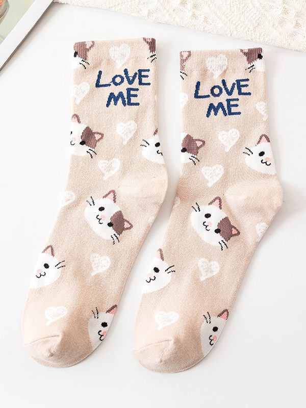 جوارب الكلية جوارب متوسطة حلوة