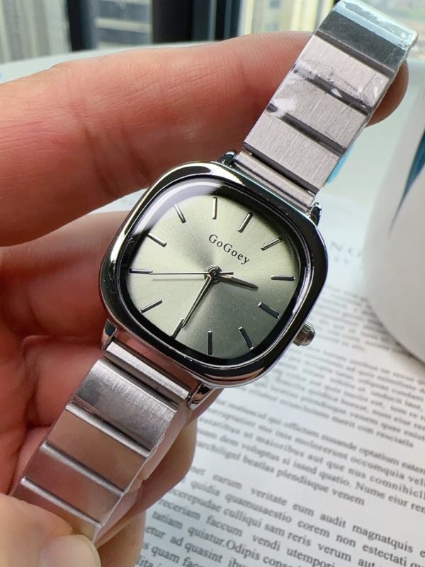 ساعة كوارتز نسائية بحزام فولاذي وإبزيم قابل للطي