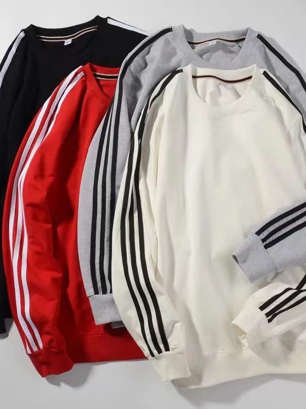 قميص رياضي رجالي جديد برقبة دائرية وأكمام طويلة بثلاثة أشرطة