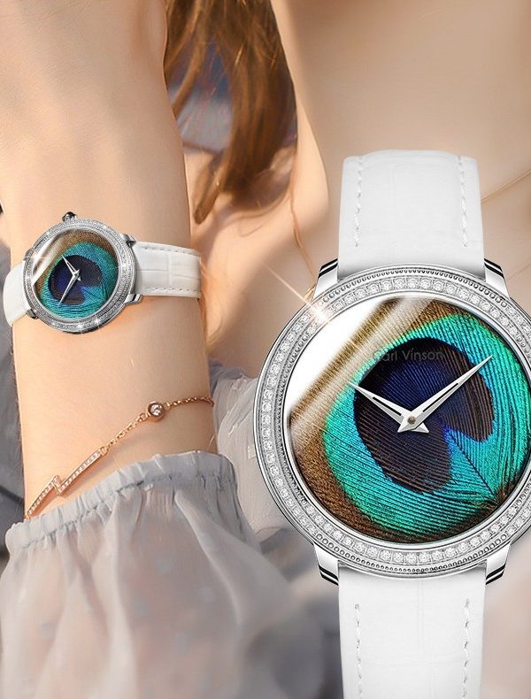 ساعة نسائية بحزام مقاوم للماء ومينا من الريش