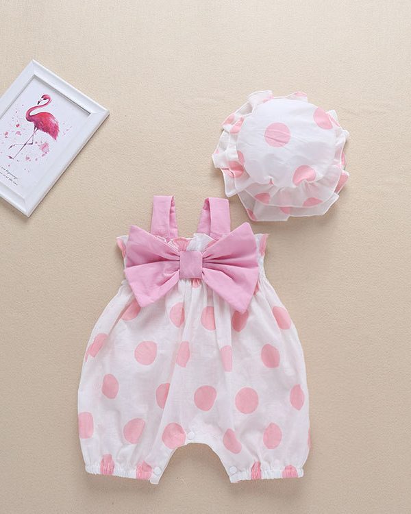 ملابس طفلة رضيعة لطيفة