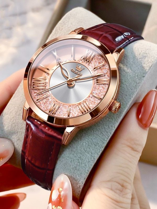 ساعة نسائية عصرية للطلاب