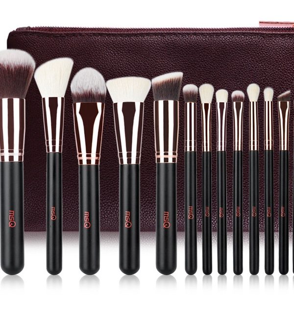 Rose Gold Makeup Brush