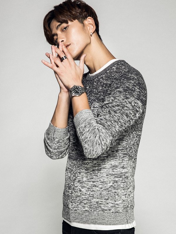 سترة رجالية أنيقة محبوكة من الأسفل