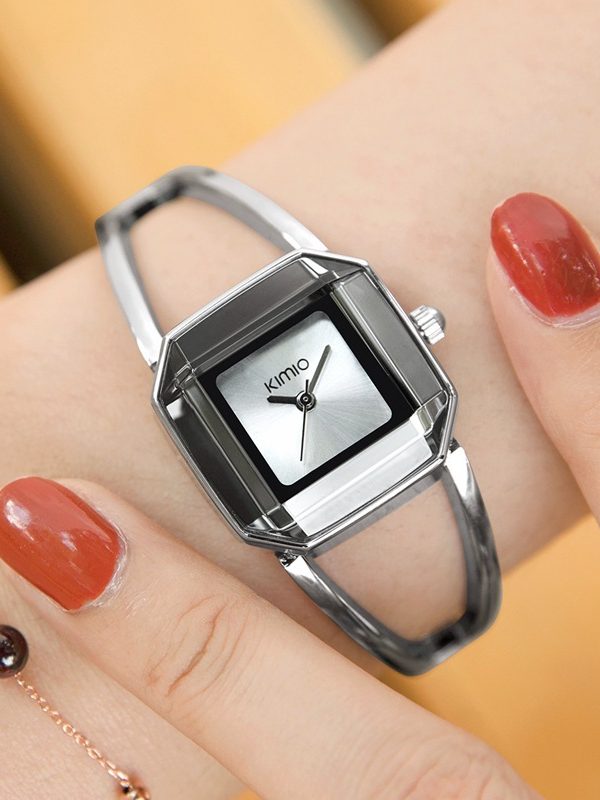 ساعة معصم نسائية عصرية من Women's Fashion Square
