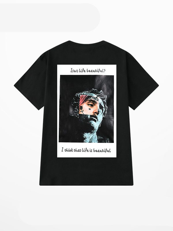 نصف كم مطبوع عليه حروف من ماركة تايد