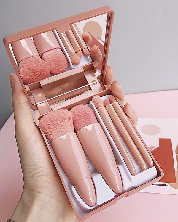 مجموعة فرش مكياج صغيرة الحجم للسفر من 5 قطع، مجموعة فرش مكياج صغيرة كاملة الوظائف مع حقيبة ومرآة وجيب يدوي قابل للطي