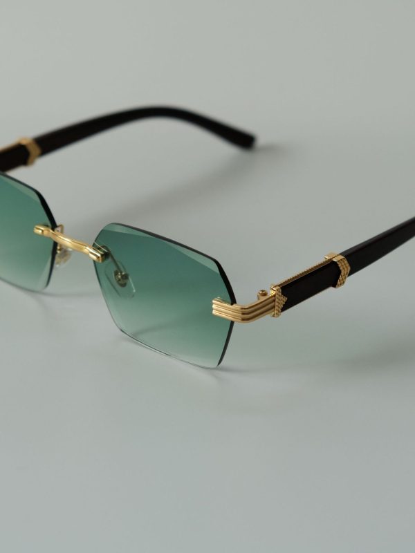 نظارات مربعة أنيقة بدون حواف