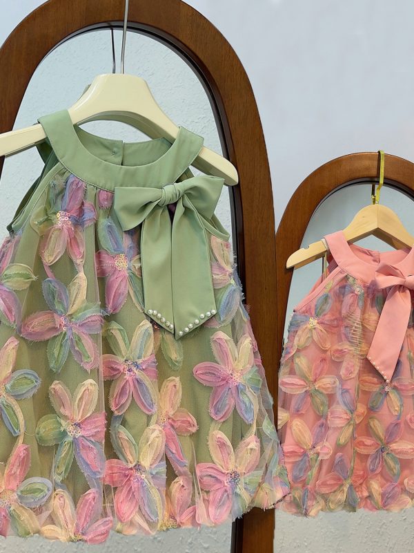 فستان الأميرة الأنيق لفتاة صغيرة