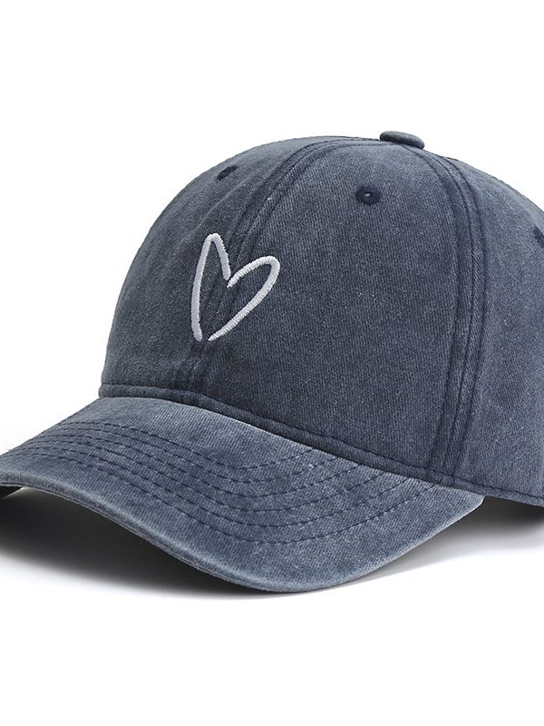 Spring And Summer Fashion Embroidery Love Baseball Hat