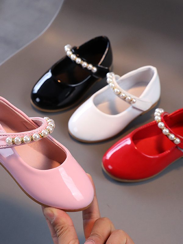 Girls' Leather Shoes Pearl Buckle Soft Bottom