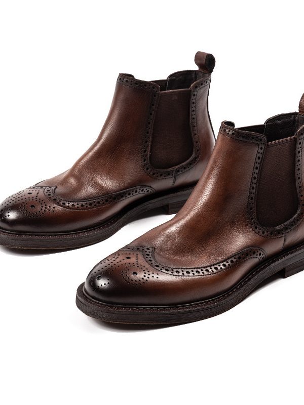 حذاء تشيلسي الجديد للرجال مصنوع من الجلد المنحوت