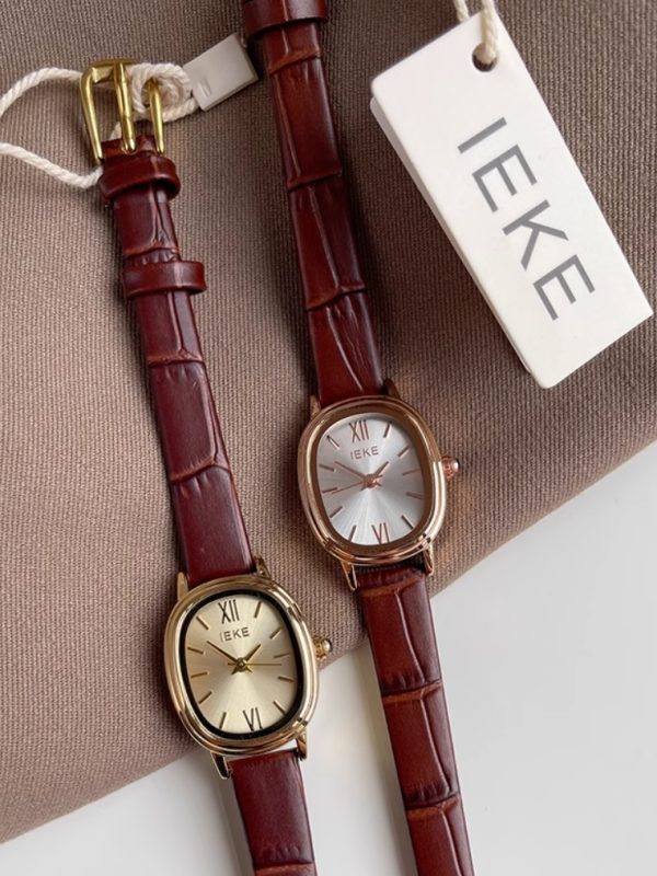 ساعة نسائية بسيطة بتصميم ريترو وحزام من الجلد الأصلي ومينا صغيرة