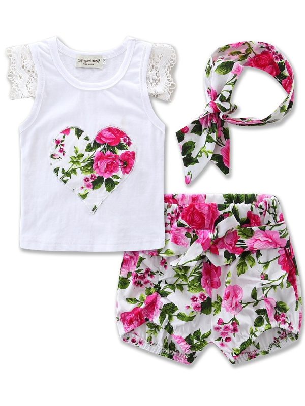 بدلة بنات بأكمام قصيرة وطبعة حب