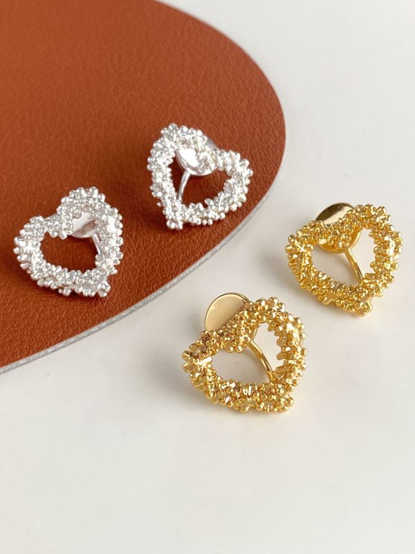 High-end Minimalist Versatile Hollow-out Luxury Earrings