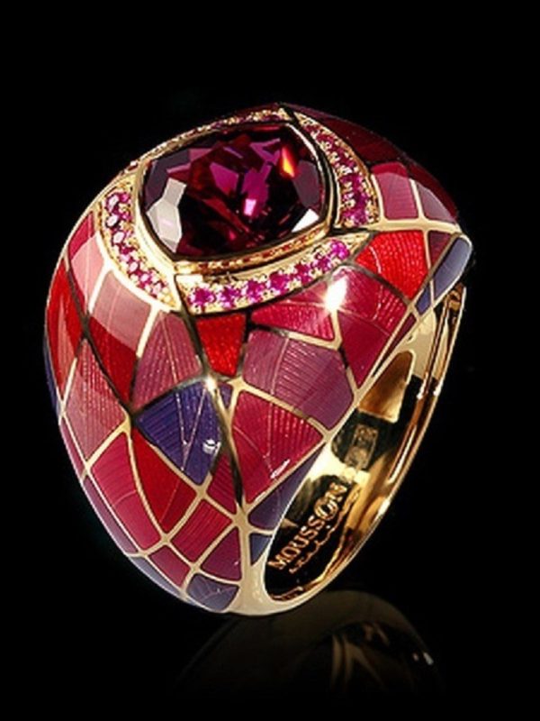 خاتم أنيق مرصع بأحجار الزركونيوم الزرقاء بتصميم عتيق مستوحى من الزيت المتساقط