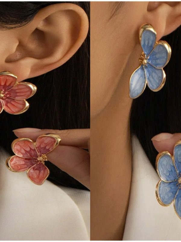 Exquisite Three-dimensional Flower Earrings Fashionable And Luxurious