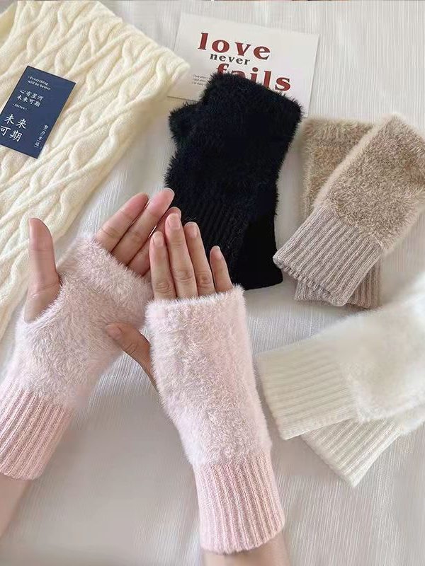 Women's Touch Screen Thermal Knitting Gloves