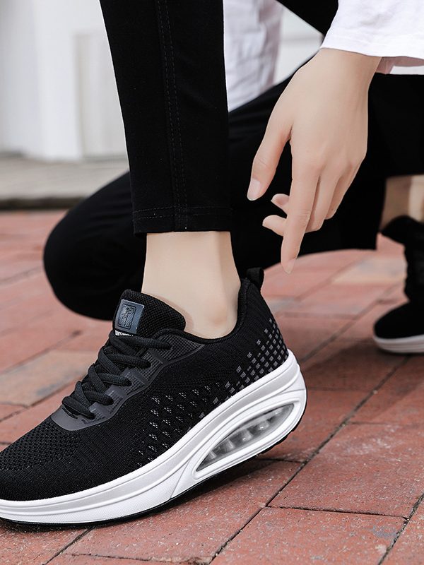 Women's Anti-slip Soft Sole Sports Walking Shoes